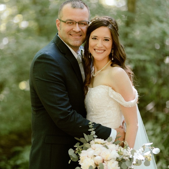 Meet your Posher, Kate - Picture 3 of 4